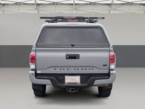 Used 2020 Toyota Tacoma TRD Off-Road image 6