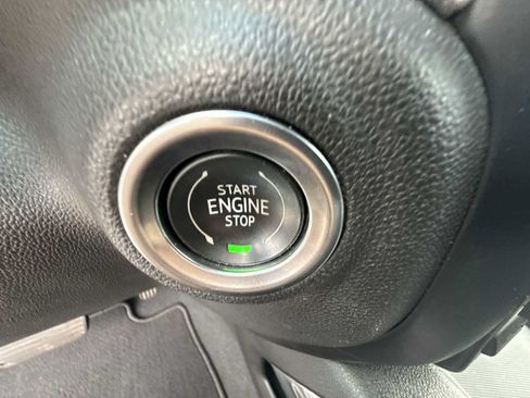 Certified 2019 GMC Sierra 1500 SLT w/ SLT Premium Plus Package AWD/4WD image 17