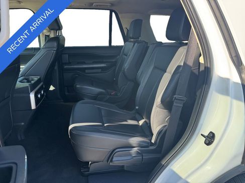 Used 2024 Ford Expedition XLT image 13