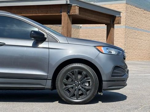 Used 2022 Ford Edge SE w/ Black Appearance Package AWD/4WD image 10