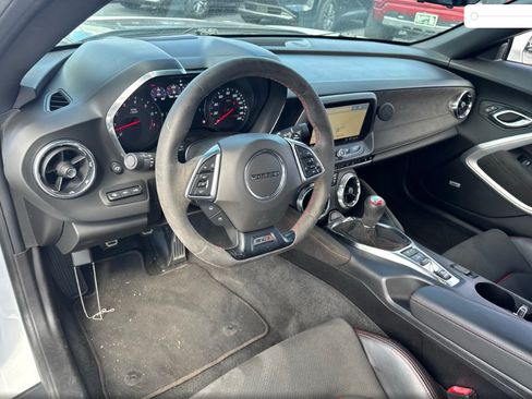 Used 2019 Chevrolet Camaro ZL1 RWD image 3