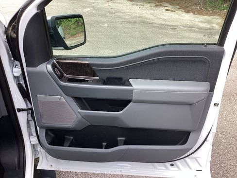 Used 2023 Ford F150 Lariat AWD/4WD image 24