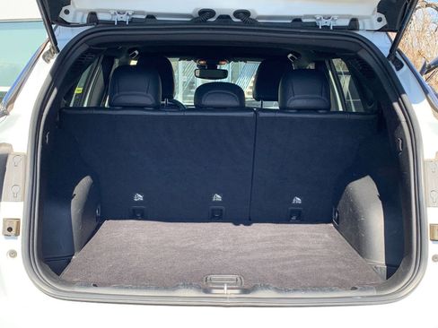 Used 2025 Jeep Compass Limited image 32