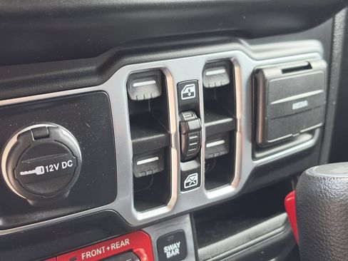 Used 2023 Jeep Wrangler Unlimited Rubicon 4xe AWD/4WD image 18