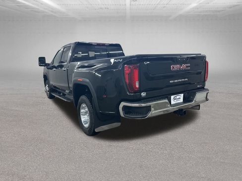 Certified 2023 GMC Sierra 3500 SLT w/ SLT Premium Package image 9