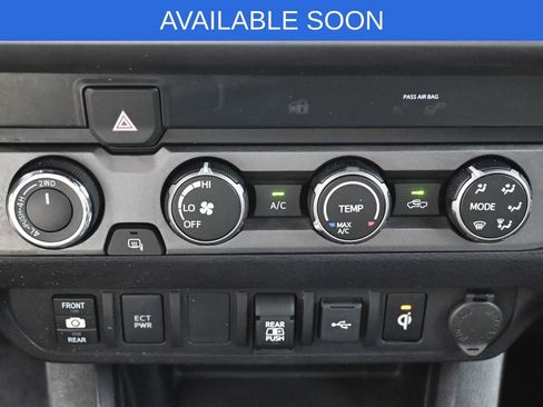 Used 2020 Toyota Tacoma TRD Off-Road image 22