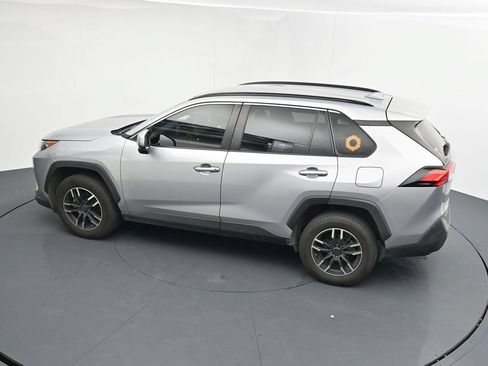 Used 2019 Toyota RAV4 LE w/ All Weather Liner Package AWD/4WD image 13