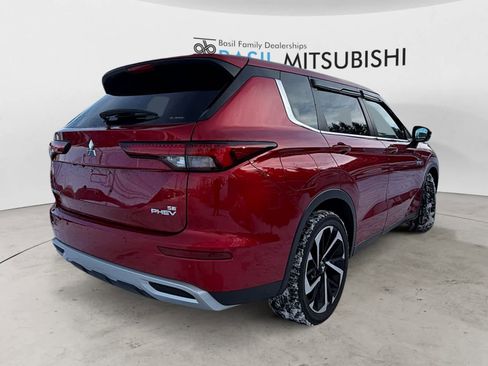 Used 2024 Mitsubishi Outlander SE image 5
