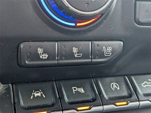 Used 2019 Chevrolet Silverado 1500 High Country w/ Technology Package image 24