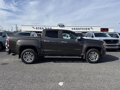Used 2019 GMC Canyon SLT w/ Driver Alert Package image 4