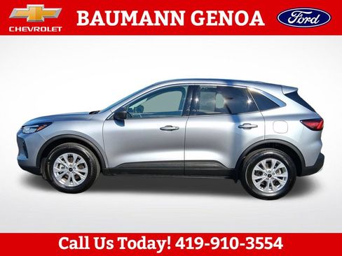 Used 2024 Ford Escape Active AWD/4WD image 2