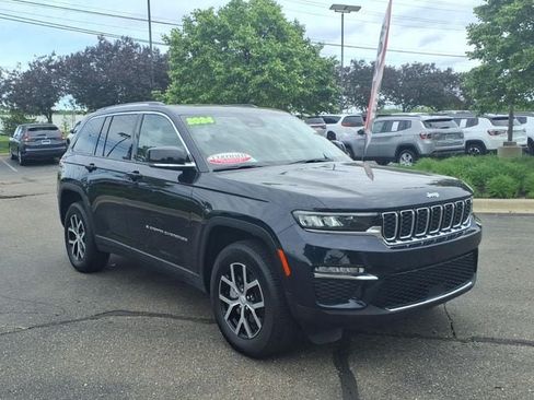 Certified 2024 Jeep Grand Cherokee Limited AWD/4WD image 3