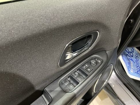 Used 2022 Honda HR-V EX image 22
