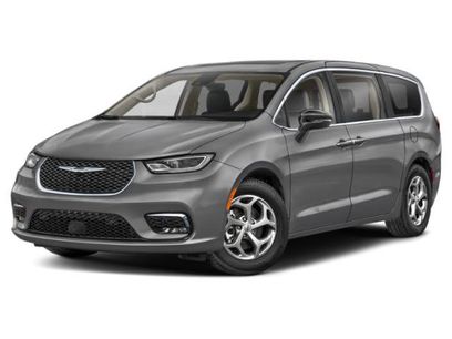 Used 2025 Chrysler Pacifica Limited