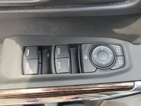 Used 2020 GMC Sierra 1500 Elevation w/ Elevation Value Package AWD/4WD image 16