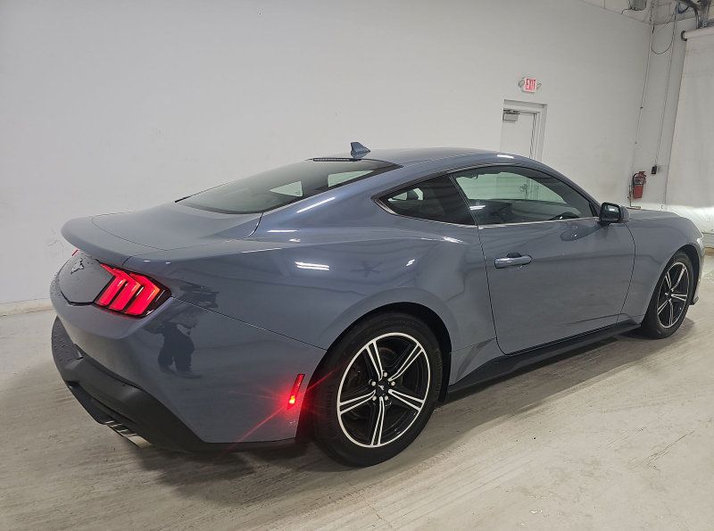 Used 2024 Ford Mustang Coupe RWD image 3