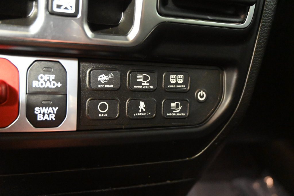 Used 2023 Jeep Gladiator Rubicon AWD/4WD image 34