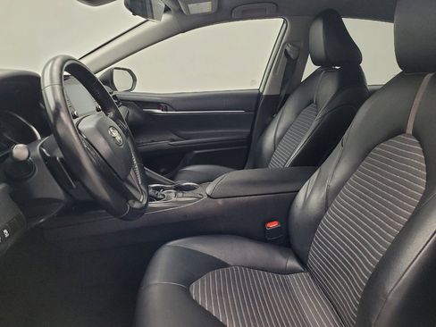 Used 2023 Toyota Camry SE image 17