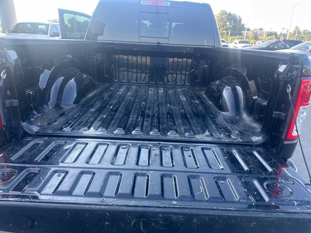 Used 2024 RAM 1500 Big Horn AWD/4WD image 9