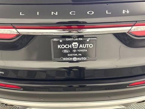 Used 2025 Lincoln Corsair AWD image 18