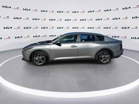 Certified 2025 Kia K4 FWD image 5