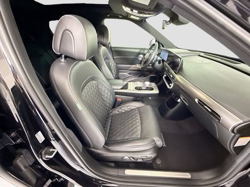 Used 2023 Genesis GV60 Performance AWD/4WD image 20
