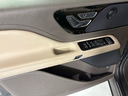 Used 2020 Lincoln Aviator Reserve w/ Elements Package Plus image 13