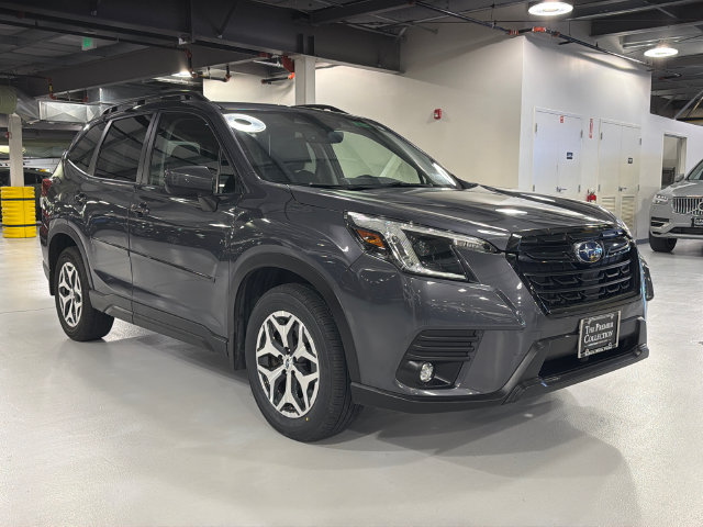 Used 2024 Subaru Forester Premium AWD/4WD image 1