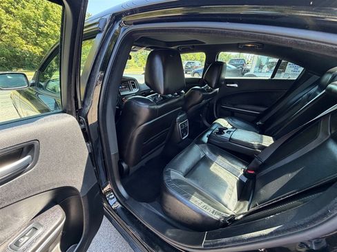 Used 2022 Dodge Charger SXT w/ Leather Interior Group RWD image 16