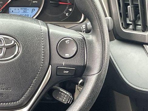 Used 2015 Toyota RAV4 LE image 23