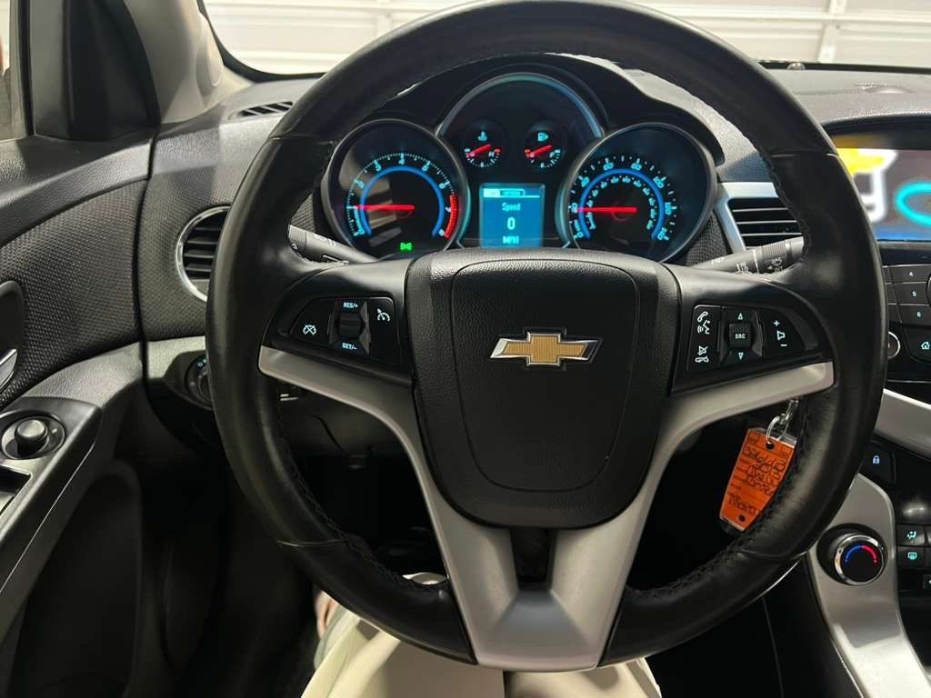 Used 2013 Chevrolet Cruze LT w/ Enhanced Safety Package FWD image 18