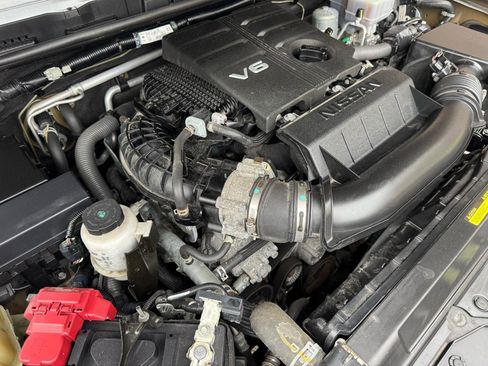 Used 2022 Nissan Frontier S AWD/4WD image 36