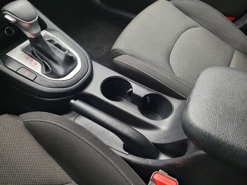 Used 2023 Kia Forte LXS image 26