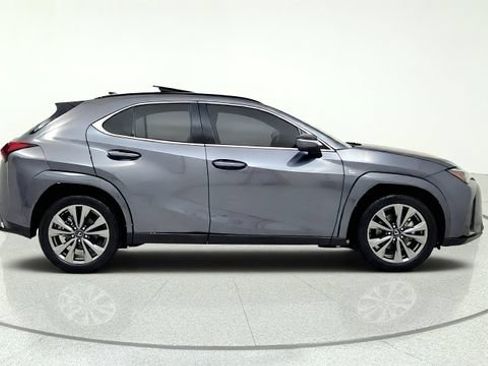 Used 2025 Lexus UX 300h FWD image 10