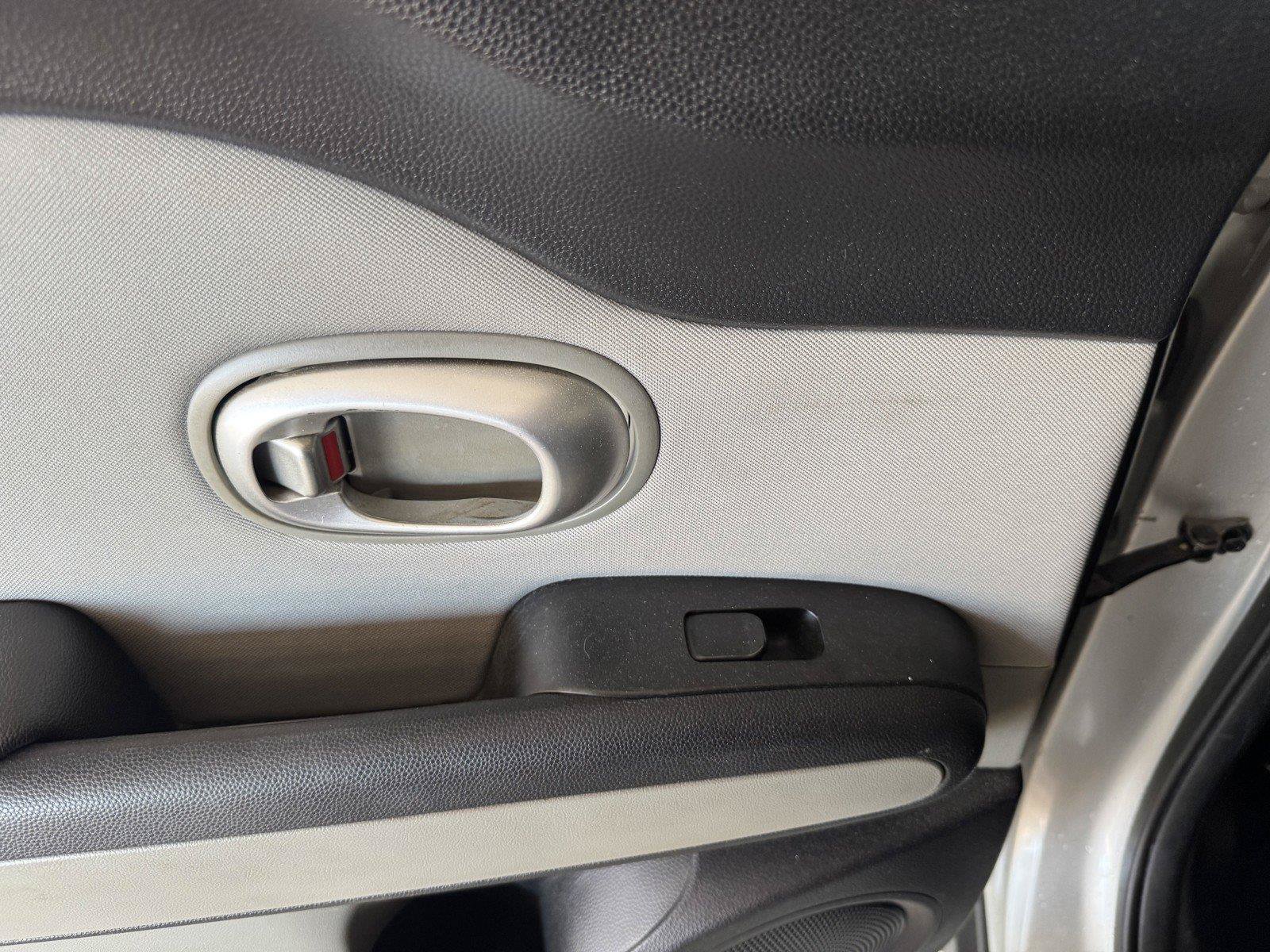 Used 2019 Kia Soul + FWD image 25