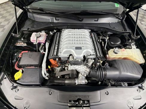 Used 2016 Dodge Charger SRT Hellcat w/ Harman/Kardon Audio Group image 26
