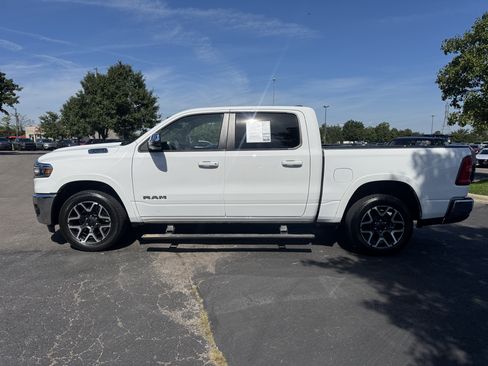 Used 2025 RAM 1500 Laramie AWD/4WD image 14