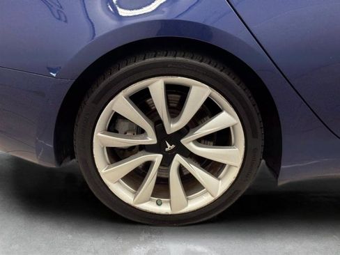 Used 2018 Tesla Model 3 Mid Range RWD image 37