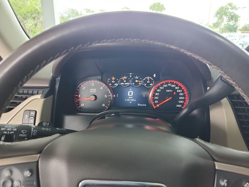 Used 2016 GMC Yukon Denali RWD image 11