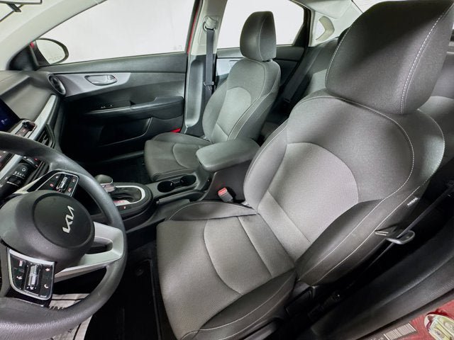 Certified 2023 Kia Forte LXS w/ LXS Technology Package FWD image 19