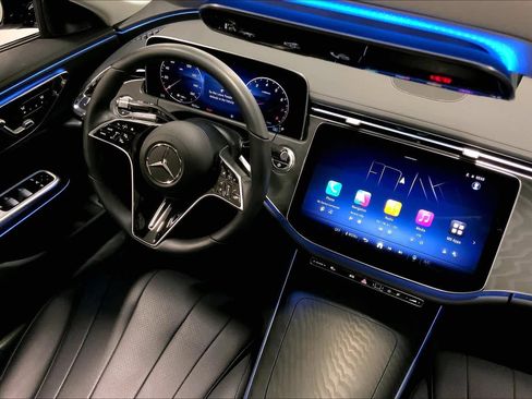 Used 2025 Mercedes-Benz E 450 E 450 image 32