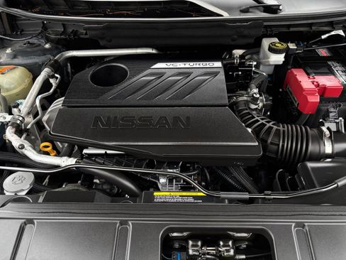 Used 2025 Nissan Rogue SV FWD image 34