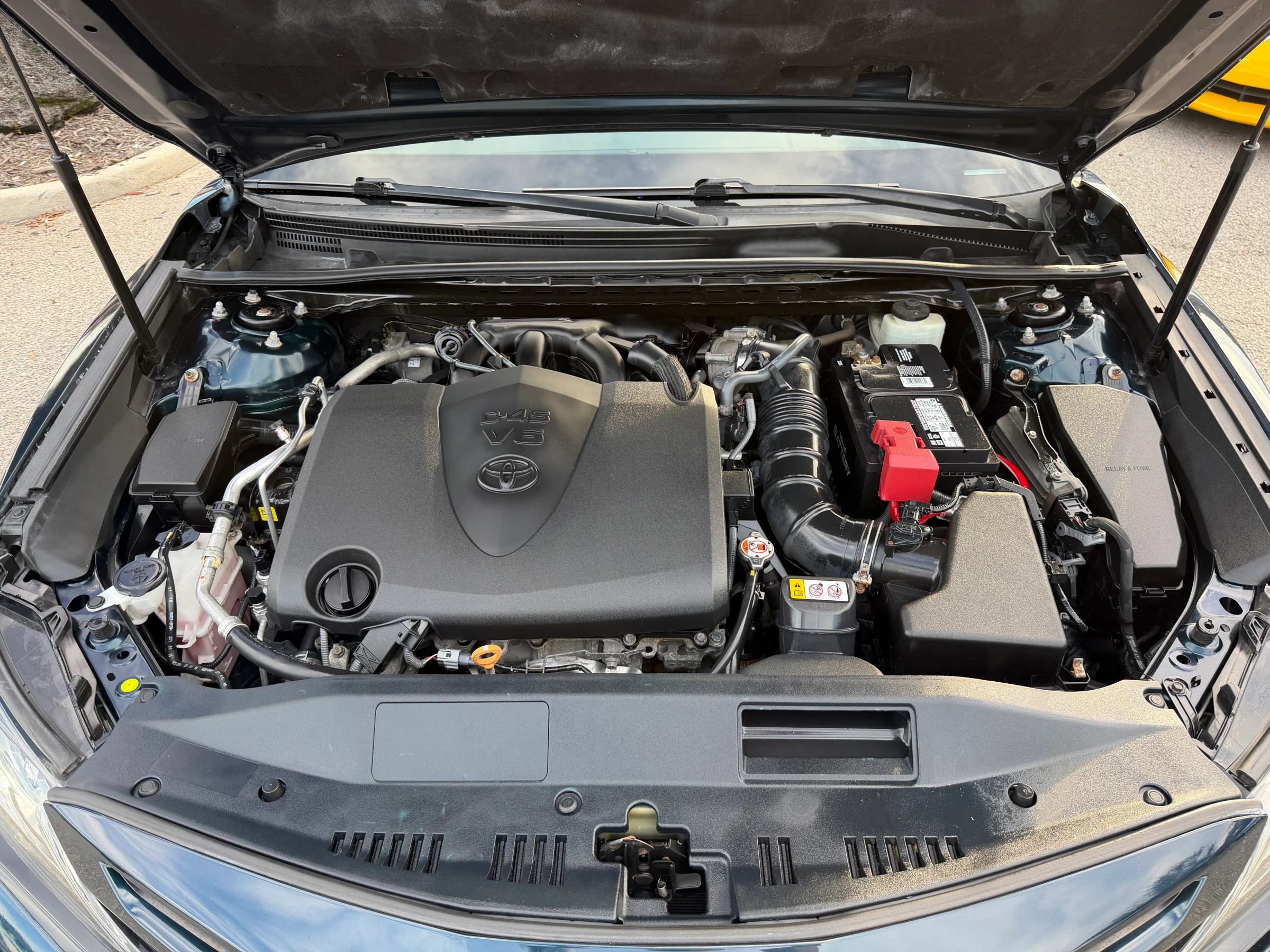 Used 2018 Toyota Camry XSE FWD image 35