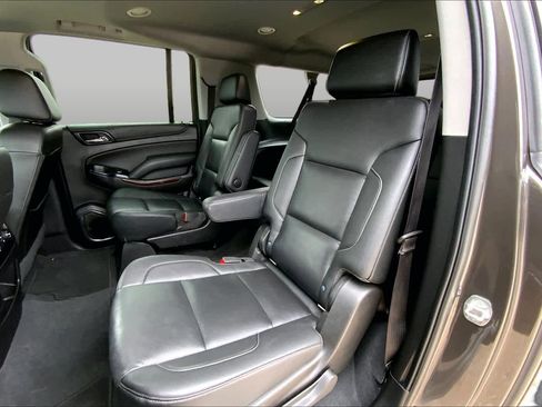 Used 2020 GMC Yukon XL SLT AWD/4WD image 20
