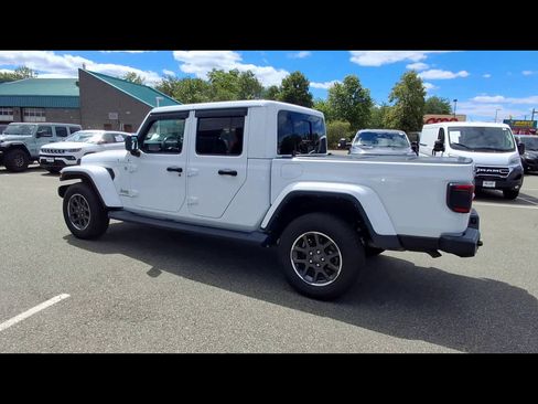 Used 2022 Jeep Gladiator Overland w/ Popular Equipment Package AWD/4WD image 6