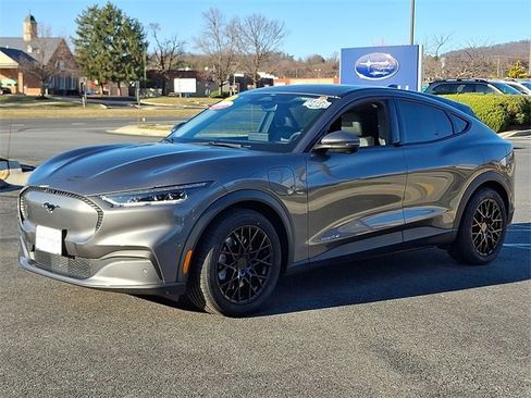 Certified 2021 Ford Mustang Mach-E Select w/ Comfort/Technology Package image 3