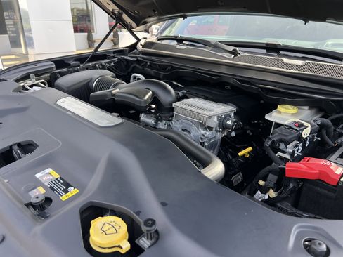 Used 2022 Jeep Wagoneer Series III w/ Convenience Group I AWD/4WD image 40