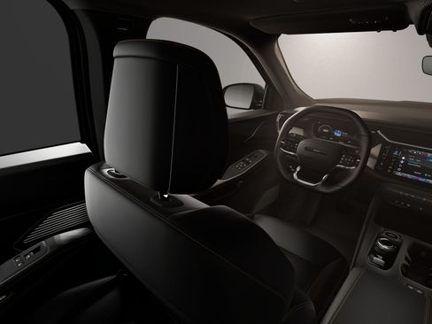 New 2026 Jeep Cherokee Limited AWD/4WD image 8