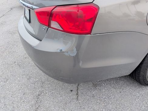 Used 2017 Chevrolet Impala LT FWD image 18