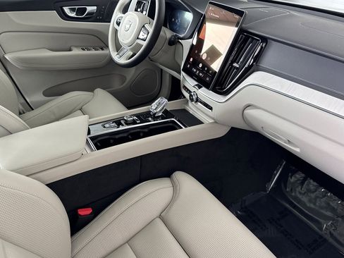 New 2026 Volvo XC60 T8 Ultra w/ Protection Package Premier AWD/4WD image 18